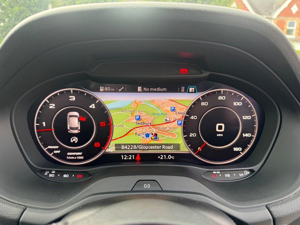 Audi Q2 Tdi Sport White #10