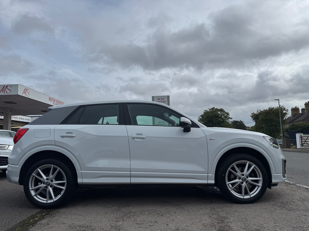 Audi Q2 Tdi S Line  #4