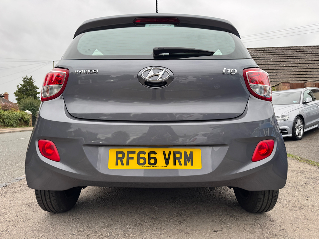 Hyundai I10 Hatchback 1.2 Premium 201666 White #10