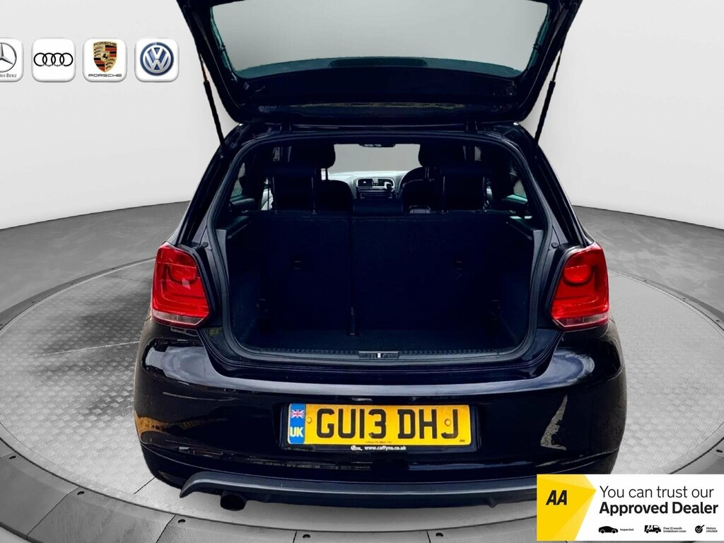 Volkswagen Polo Hatchback White #9