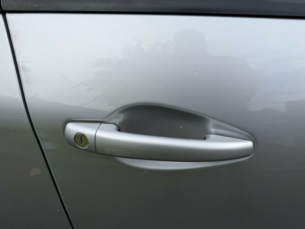 Peugeot 208 Active White #17
