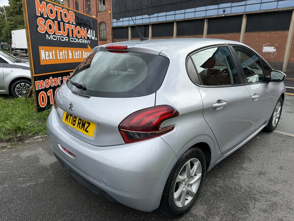 Peugeot 208 1.2 Puretech Active Silver #2