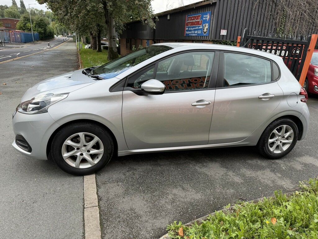 Peugeot 208 1.2 Puretech Active Silver #6