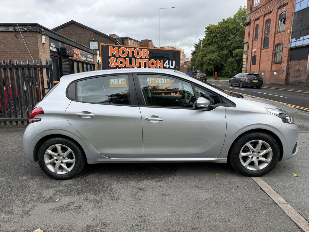 Peugeot 208 1.2 Puretech Active Silver #5