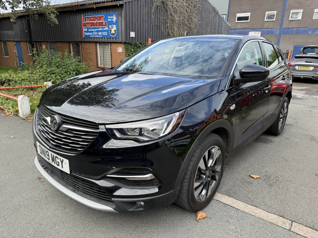 Vauxhall Grandland X Suv 1.5 Turbo D Blueinjection Sport Nav 2019 Black #3