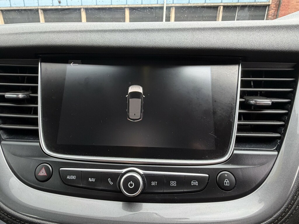 Vauxhall Grandland X Hatchback #41