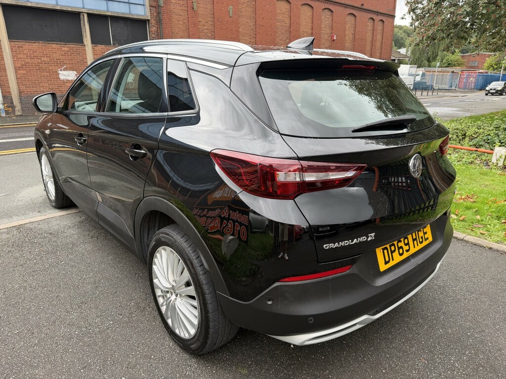Vauxhall Grandland X Hatchback #4