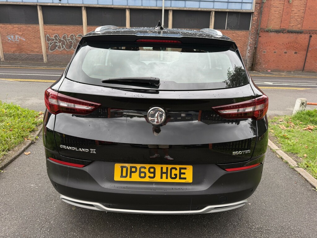 Vauxhall Grandland X Hatchback #8