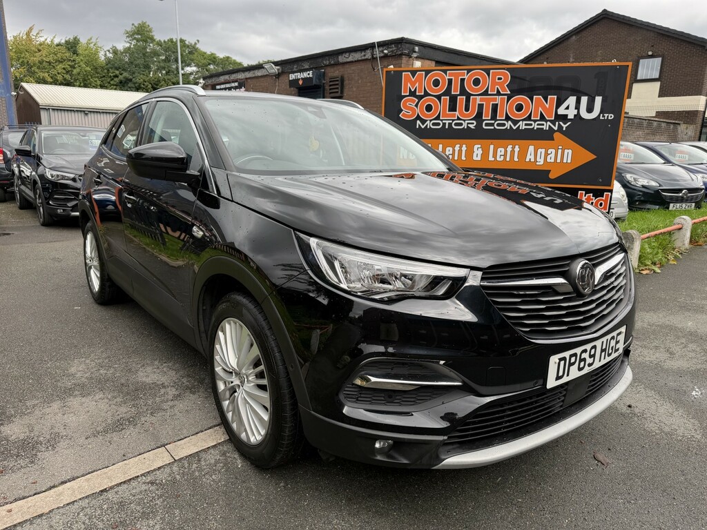 Vauxhall Grandland X Hatchback #1