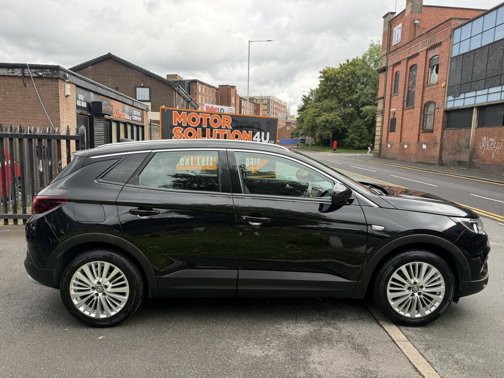 Vauxhall Grandland X Hatchback #5