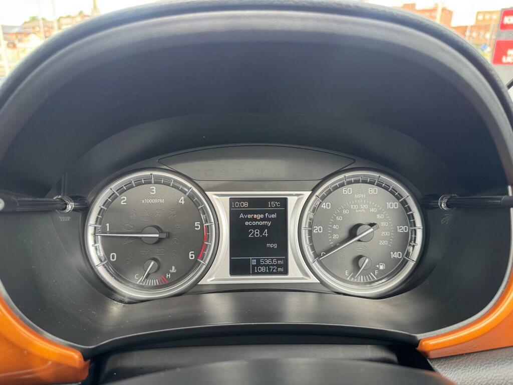 Suzuki Vitara 1.6 Sz5 Allgrip White #10