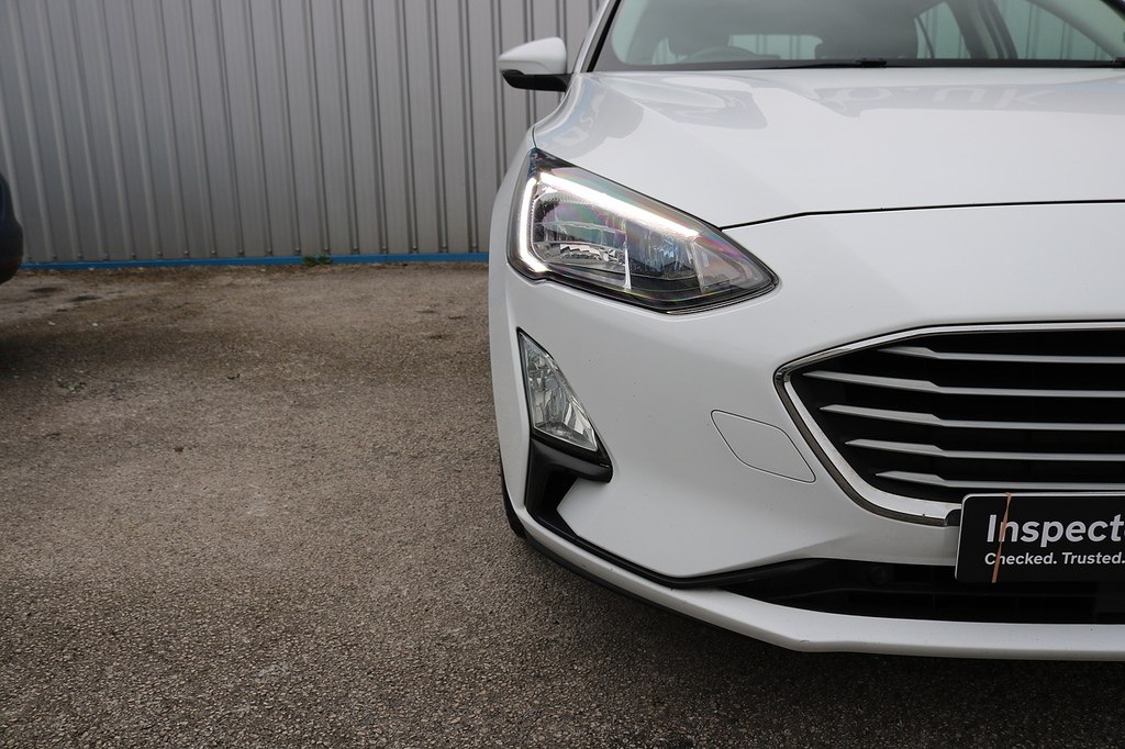 Ford Focus Ecoblue Zetec White #3