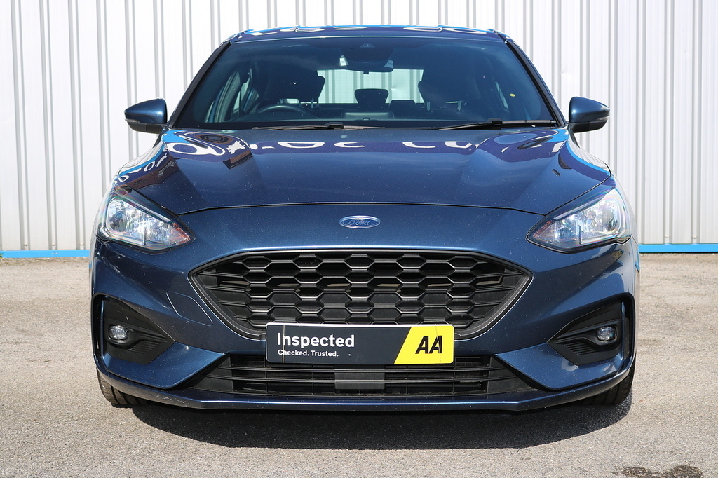 Ford Focus St-line Blue