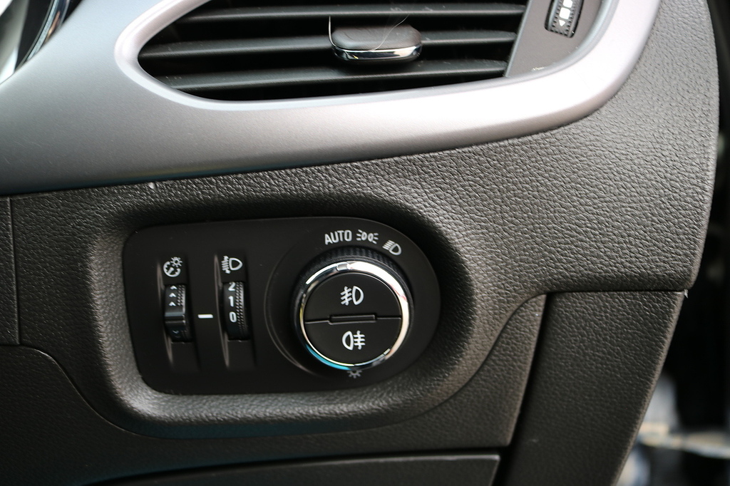 Vauxhall Astra 1.4T 16V 150 Sri Vx-line Nav Silver #18