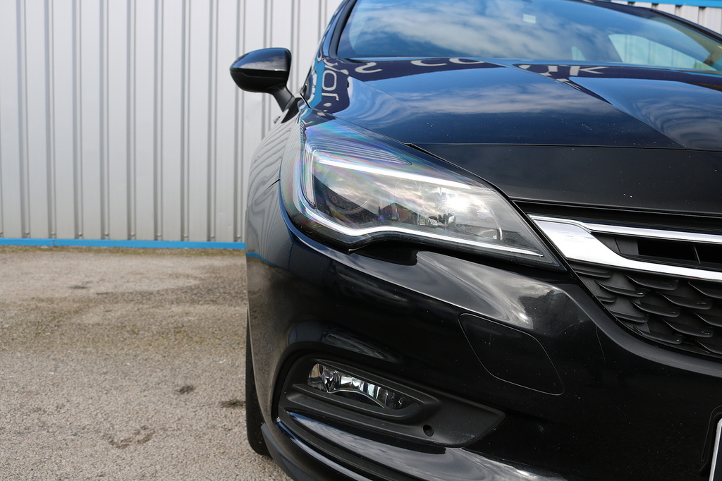 Vauxhall Astra Cdti Blueinjection Design Black #2