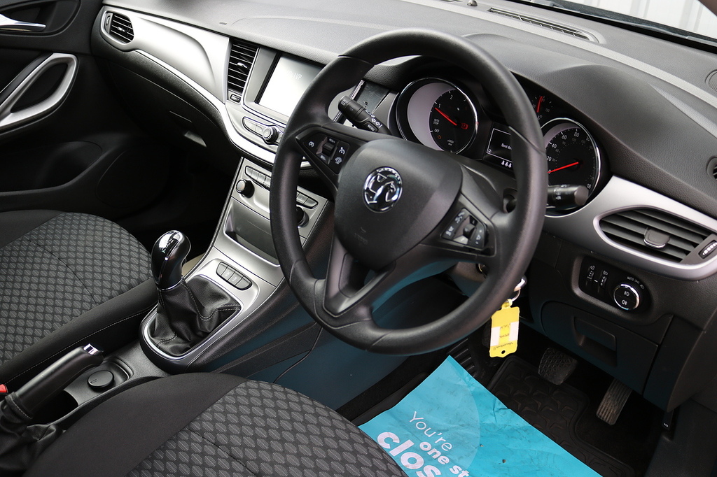 Vauxhall Astra 1.4T 16V 150 Sri Vx-line Nav Silver #9