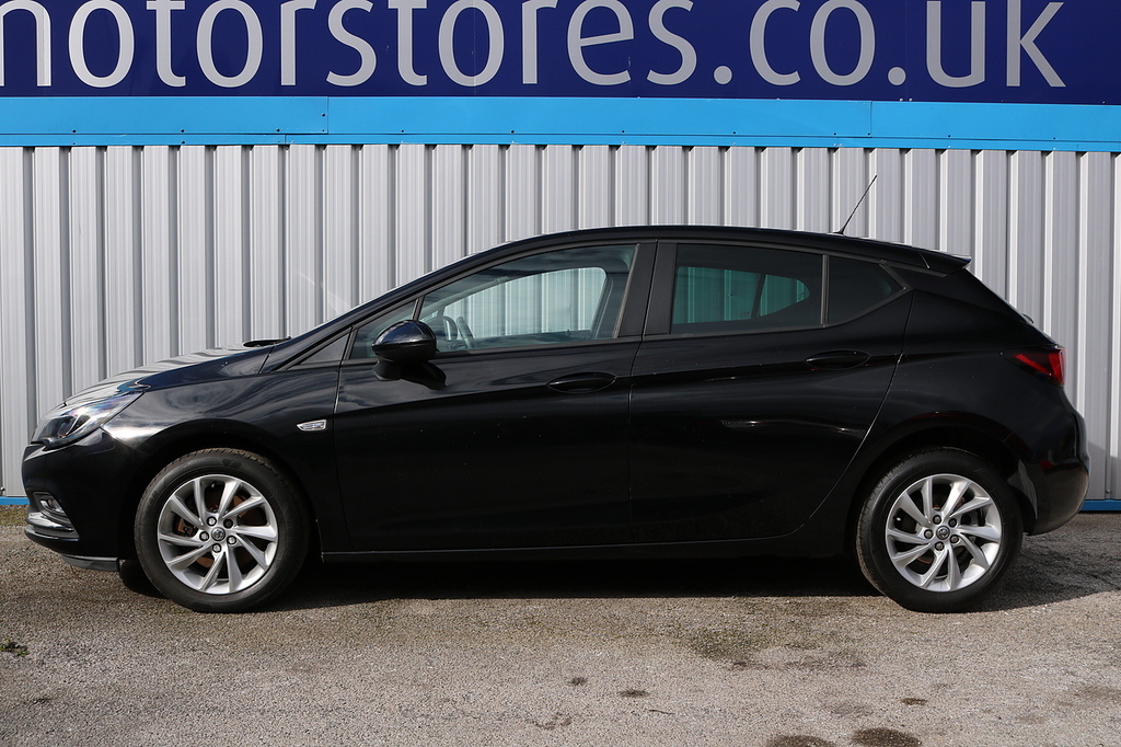 Vauxhall Astra Cdti Blueinjection Design Black #5