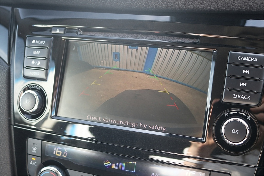Nissan Qashqai Acenta Premium Black #15