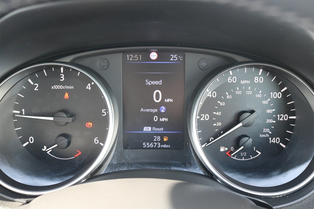 Nissan Qashqai Acenta Premium Black #11