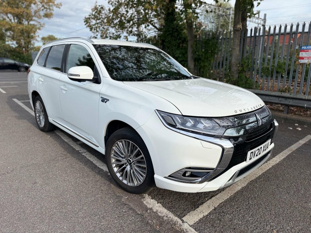 Mitsubishi Outlander 2.4H Twinmotor 13.8Kwh Exceed Cvt 4Wd Euro 6 Ss White