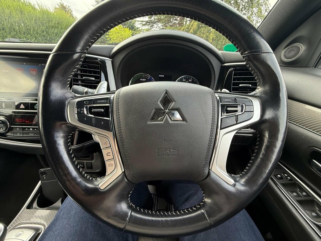 Mitsubishi Outlander 2.4 Phev Dynamic Black #21