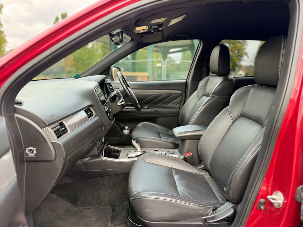 Mitsubishi Outlander 2.4 Phev Dynamic Black #33