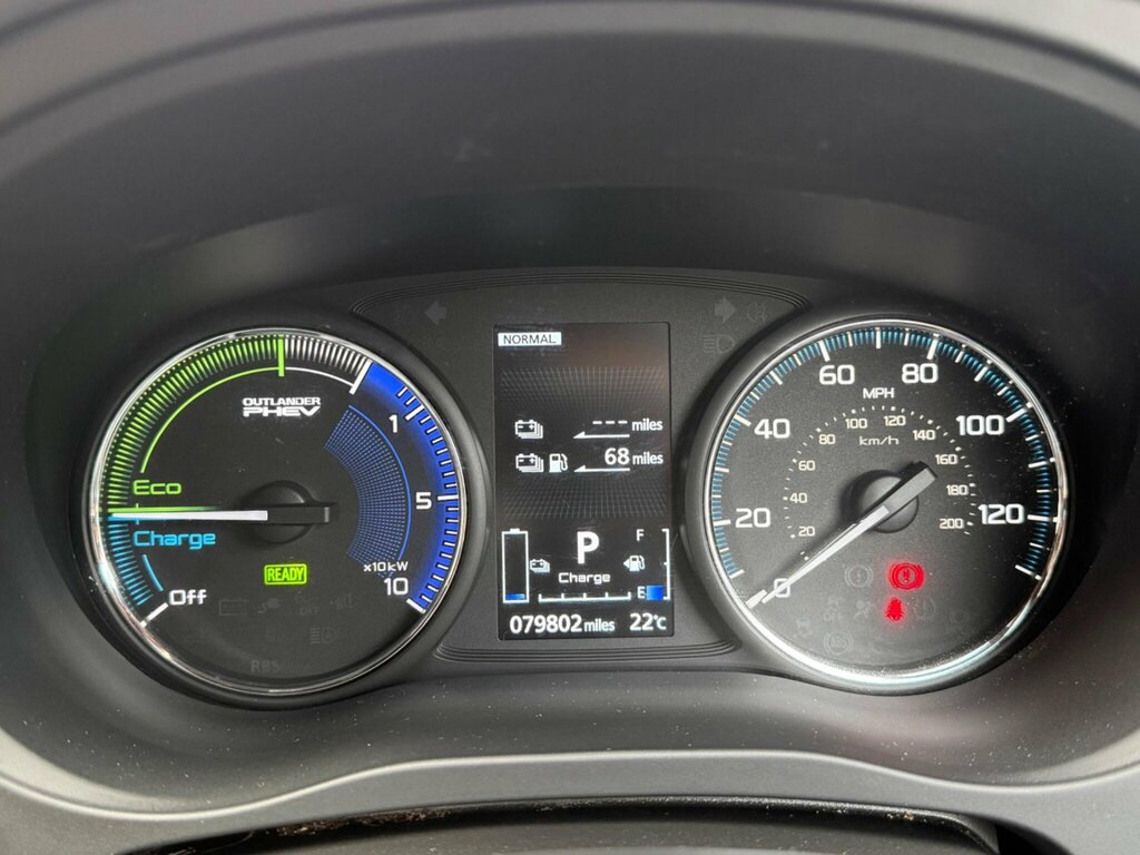 Mitsubishi Outlander 2.4 Phev Dynamic Black #31