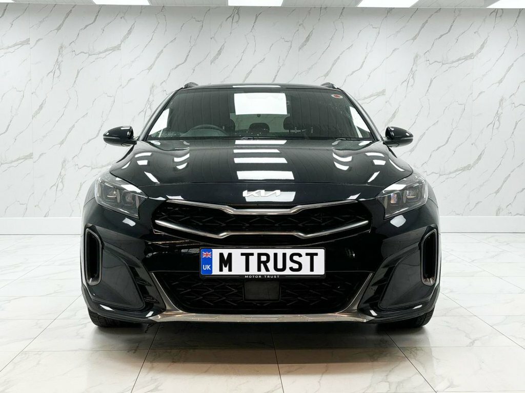 Kia Xceed Suv Black #2