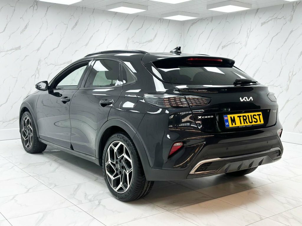 Kia Xceed Suv Black #6