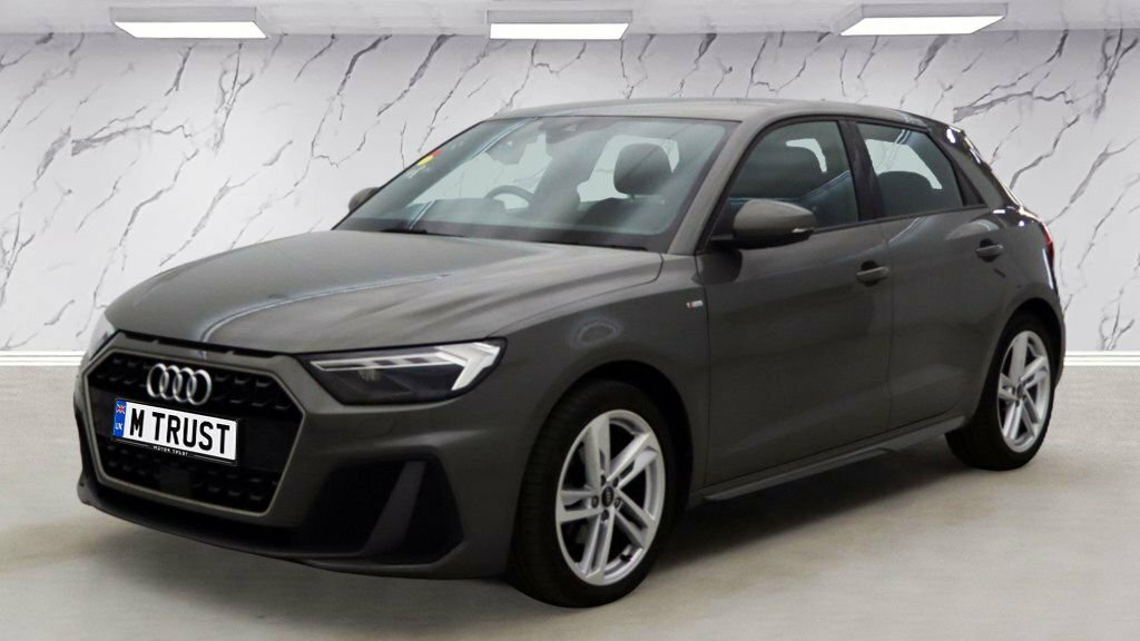 Audi A1 1L S Line YK22ZXH Grey #2
