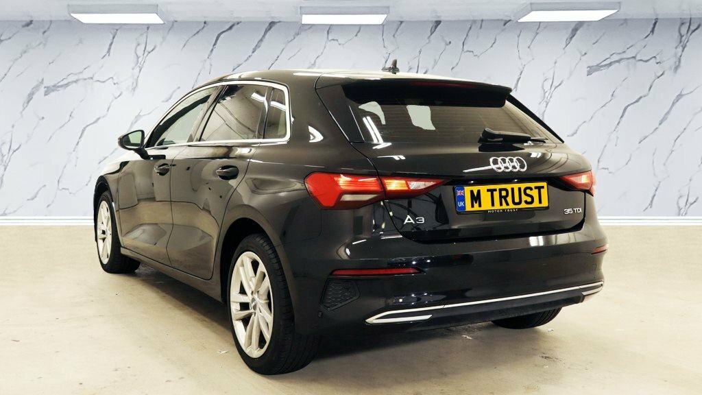 Audi A3 2L Sport Black #3