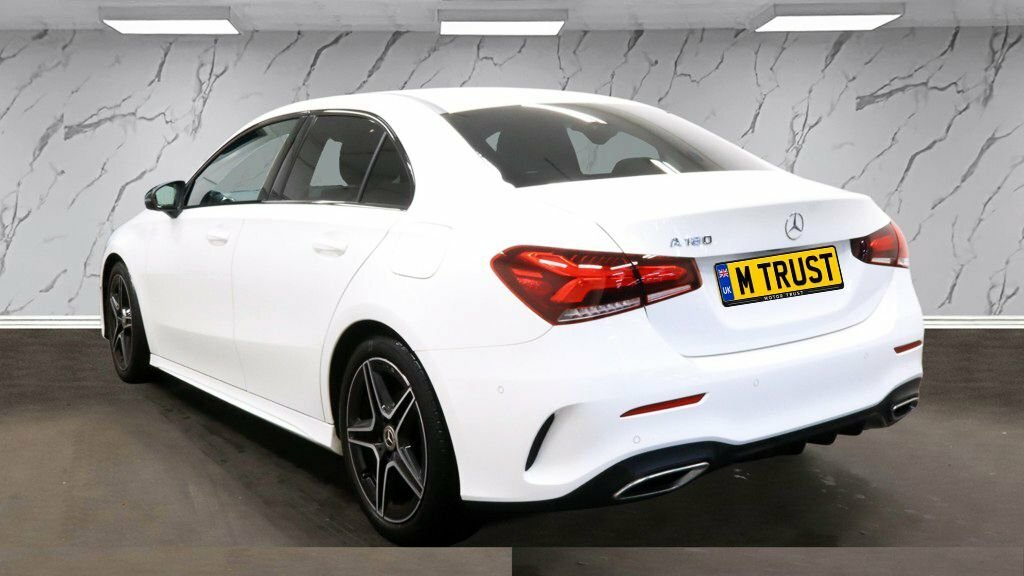 Mercedes-Benz A Class 1.3L Amg Line OV72PPX White #2