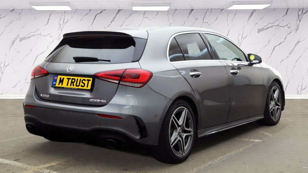 Mercedes-Benz A Class 2L Amg Line Grey #4