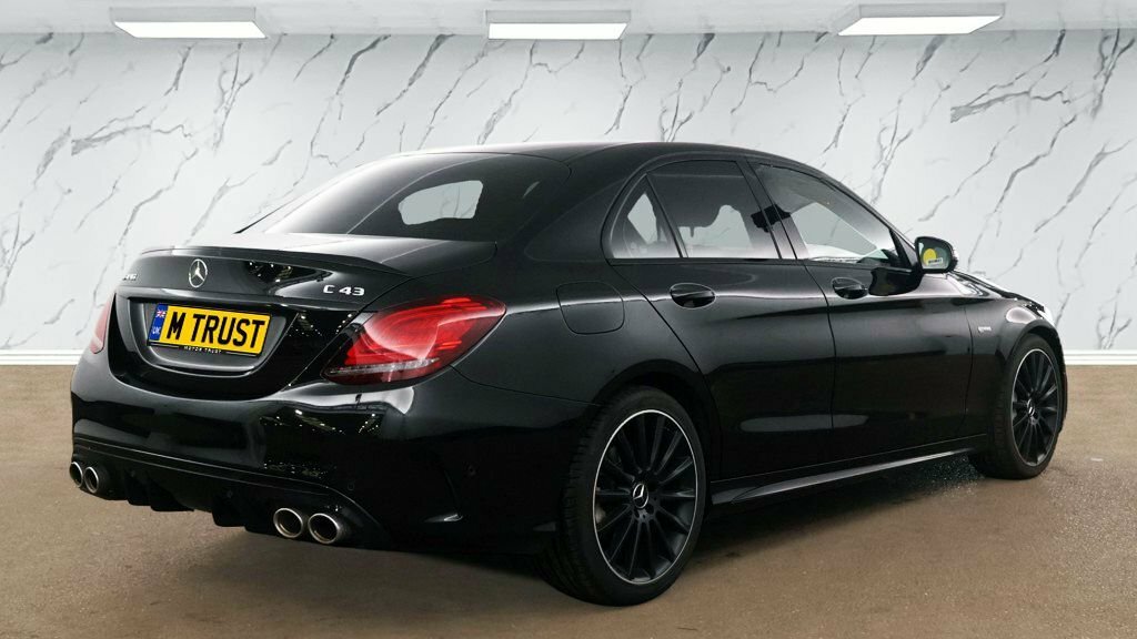 Mercedes-Benz C Class 3L Amg Black #4