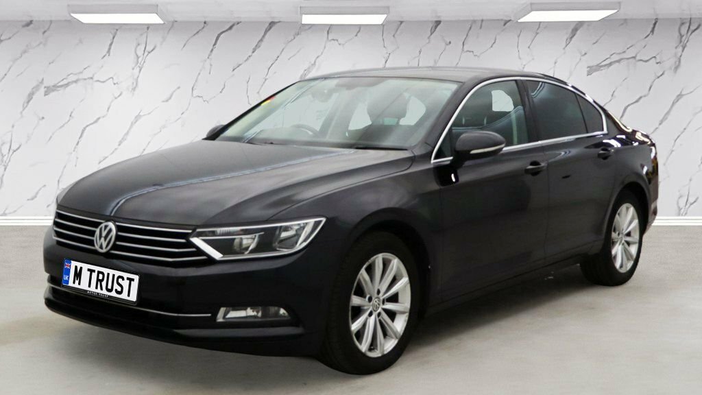 Volkswagen Passat 1.6L Se Business Black #2