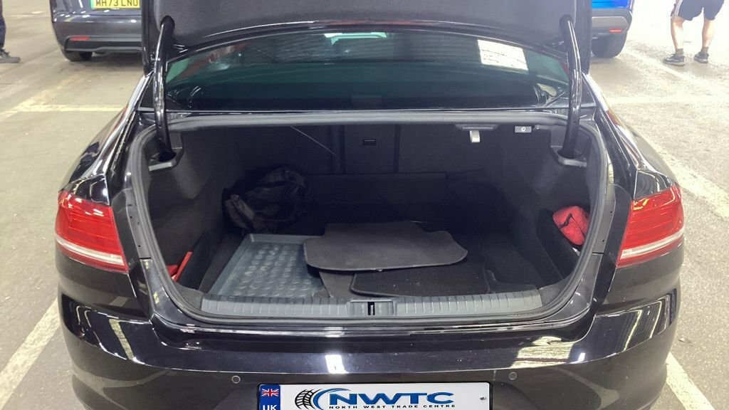 Volkswagen Passat 2.0 Tdi Silver #11
