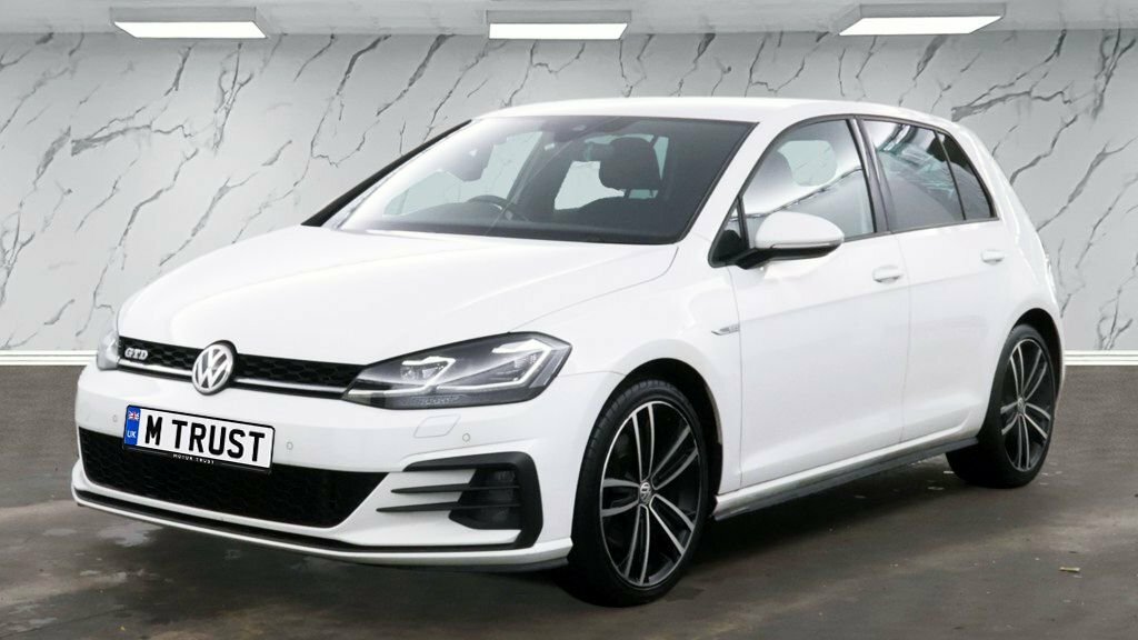 Volkswagen Golf 2L Gtd White #2
