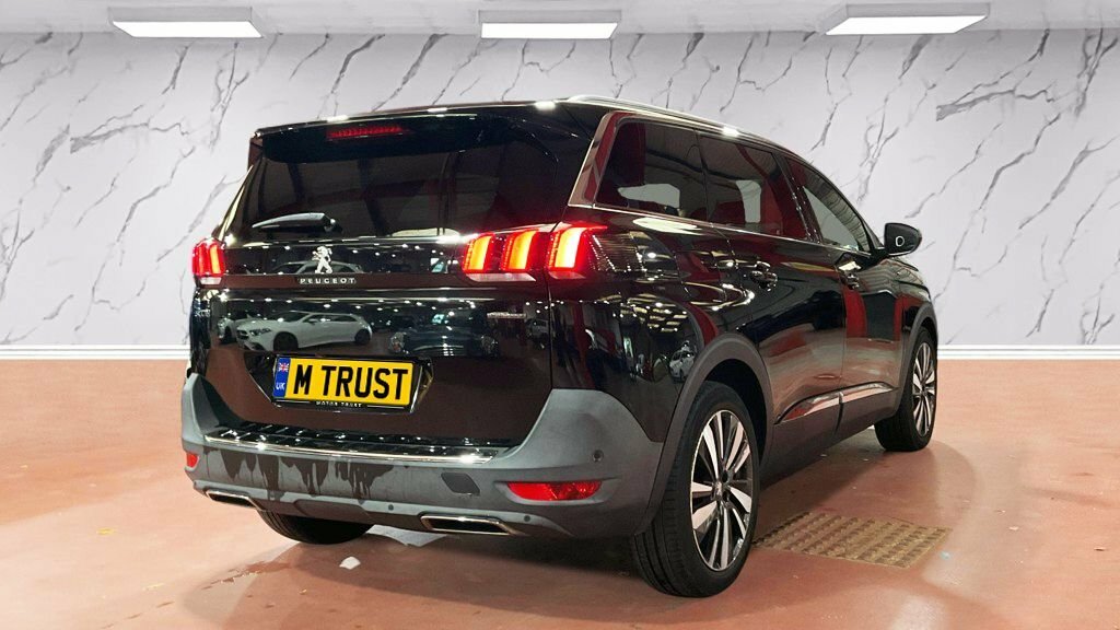 Peugeot 5008 1.5L Gt Line Premium Black #3