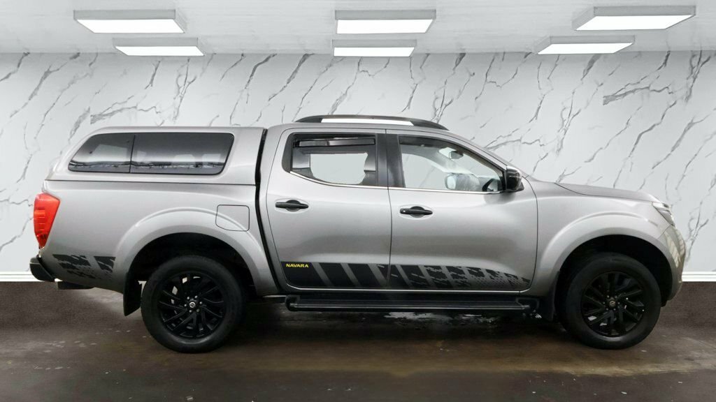 Nissan Navara 2.3L N-guard Grey #5