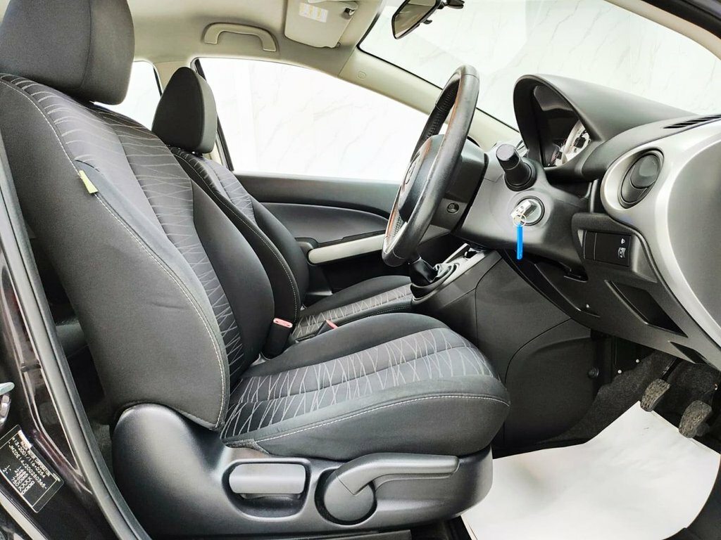 Mazda 2 1.3L Tamura Silver #21