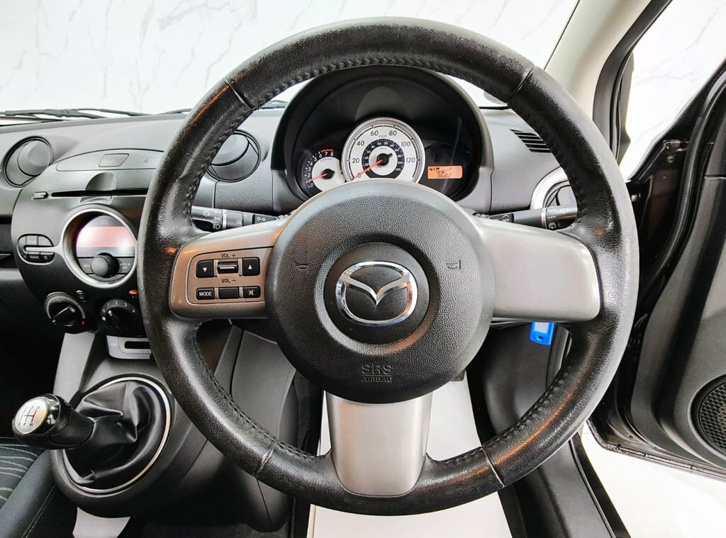Mazda 2 1.3L Tamura Silver #18