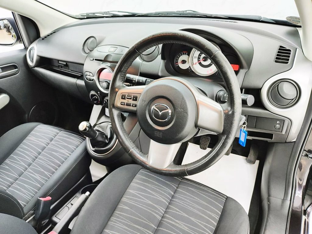 Mazda 2 1.3L Tamura Silver #20