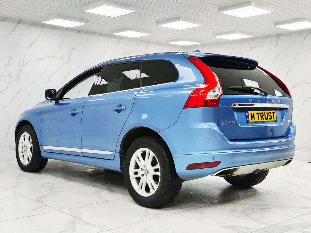 Volvo XC60 2.4L Se Lux Nav Blue #5
