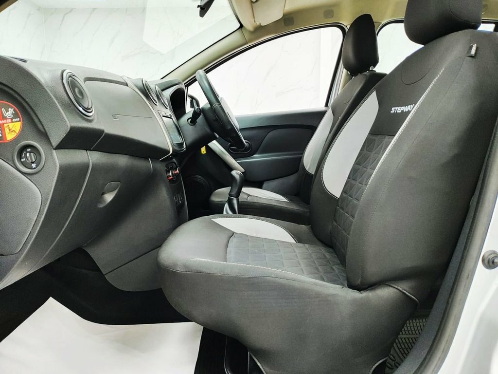 Dacia Sandero Stepway Stepway 0.9 Tce Laureate Euro 6 Ss White #13