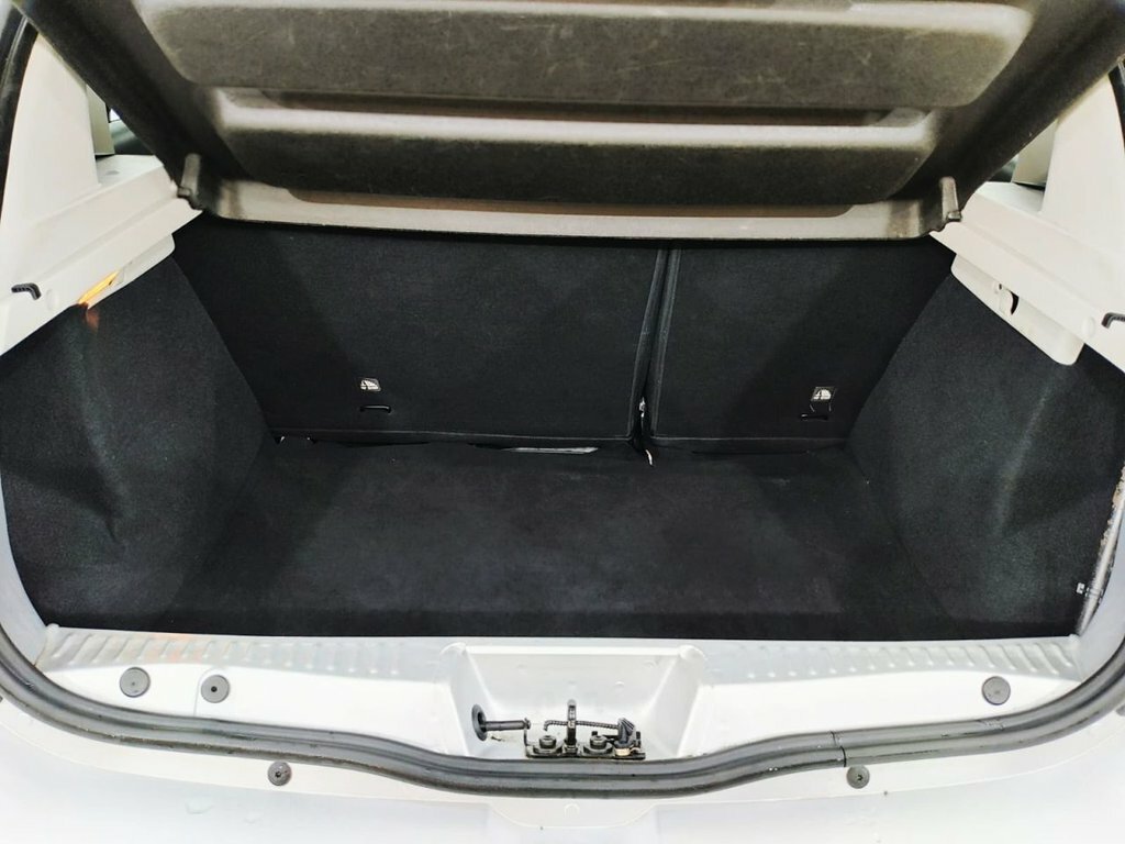 Dacia Sandero Stepway Stepway 0.9 Tce Laureate Euro 6 Ss White #28