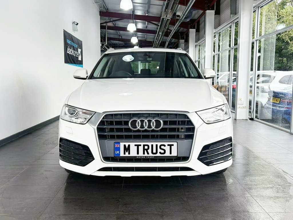 Audi Q3 Suv RF17BGE White #3