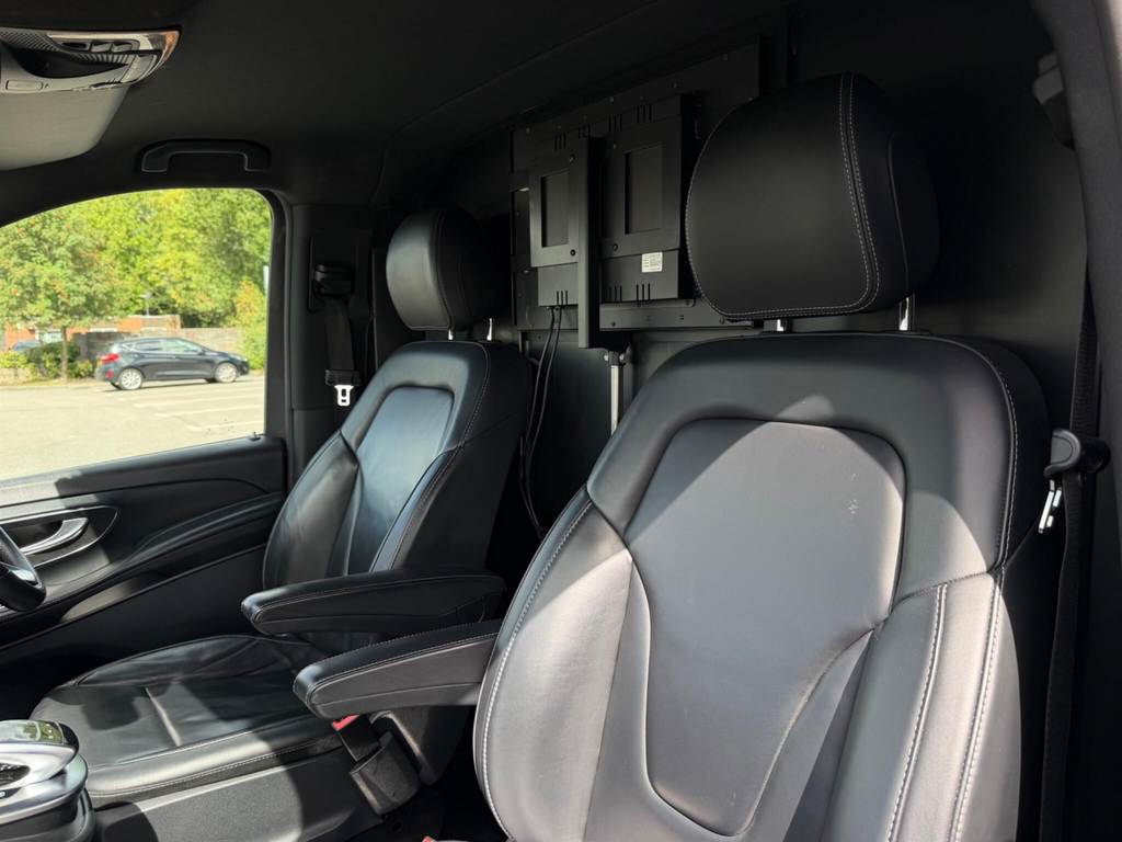 Mercedes-Benz V Class V Class  #32