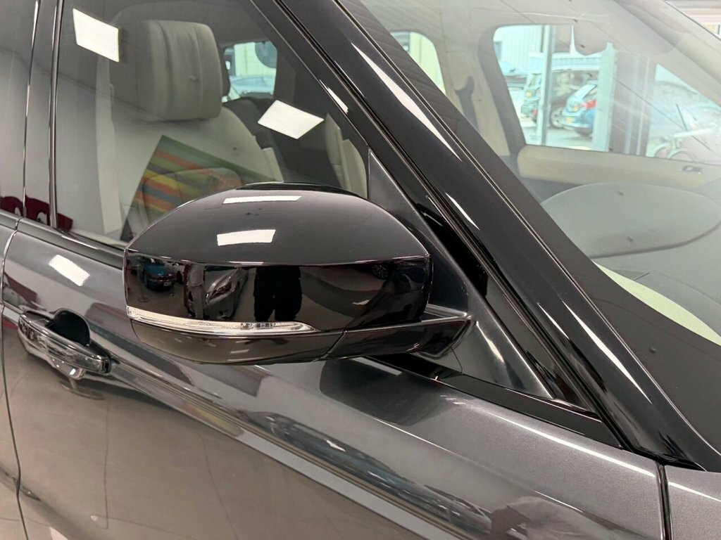 Land Rover Range Rover Sport Automatic Black #26