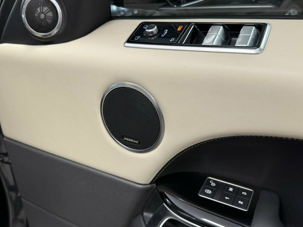Land Rover Range Rover Sport Automatic Black #43