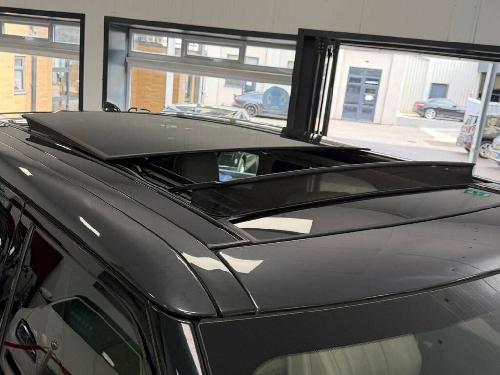 Land Rover Range Rover Sport Automatic Black #22